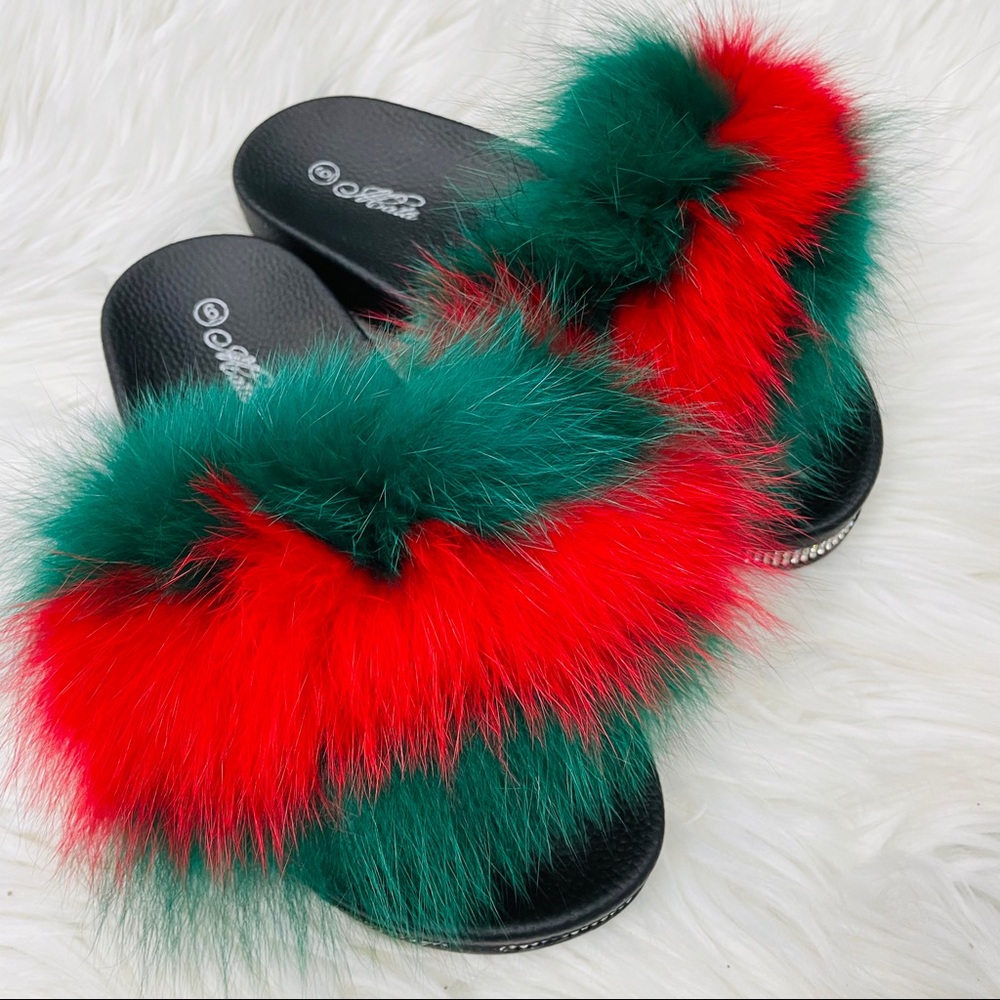 Green/red fur slide - Picture 2 of 7